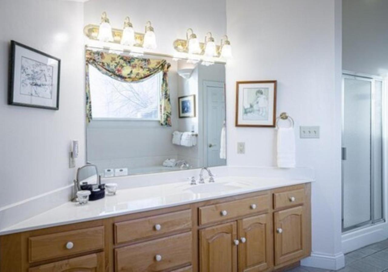 Whitestone Country Inn Kingston Extérieur photo